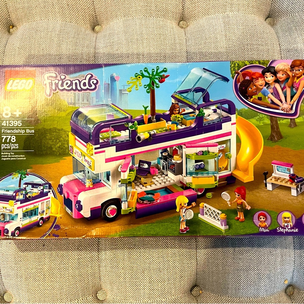 LEGO Friends Friendship Bus (41395)